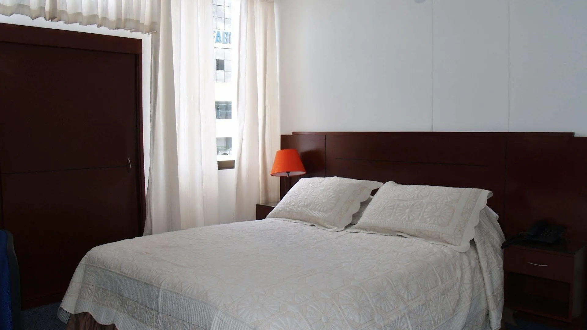 **  Hotel Lourdes Bogota Colombia