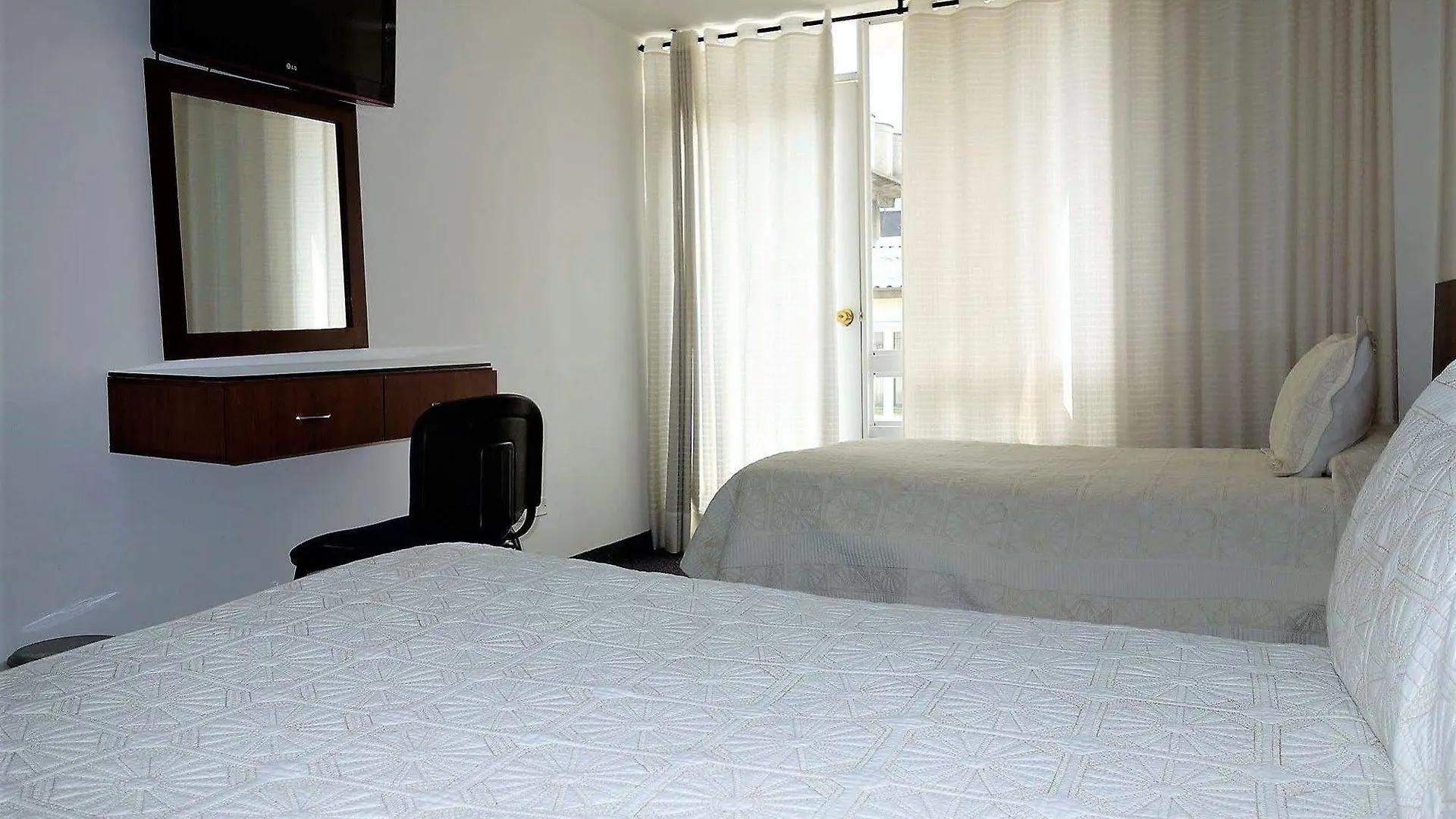 Hotel Lourdes Bogota 2*,  Colombia