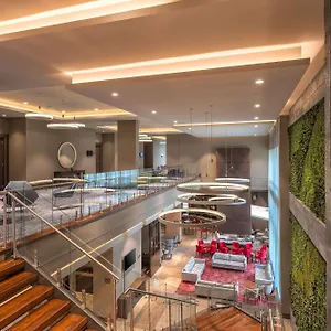 Hilton Garden Airport Богота