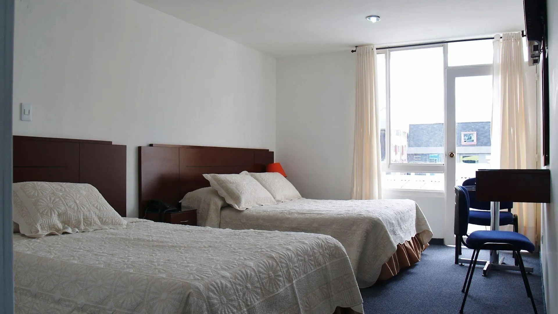 Hotel Lourdes 보고타 2*,  콜롬비아